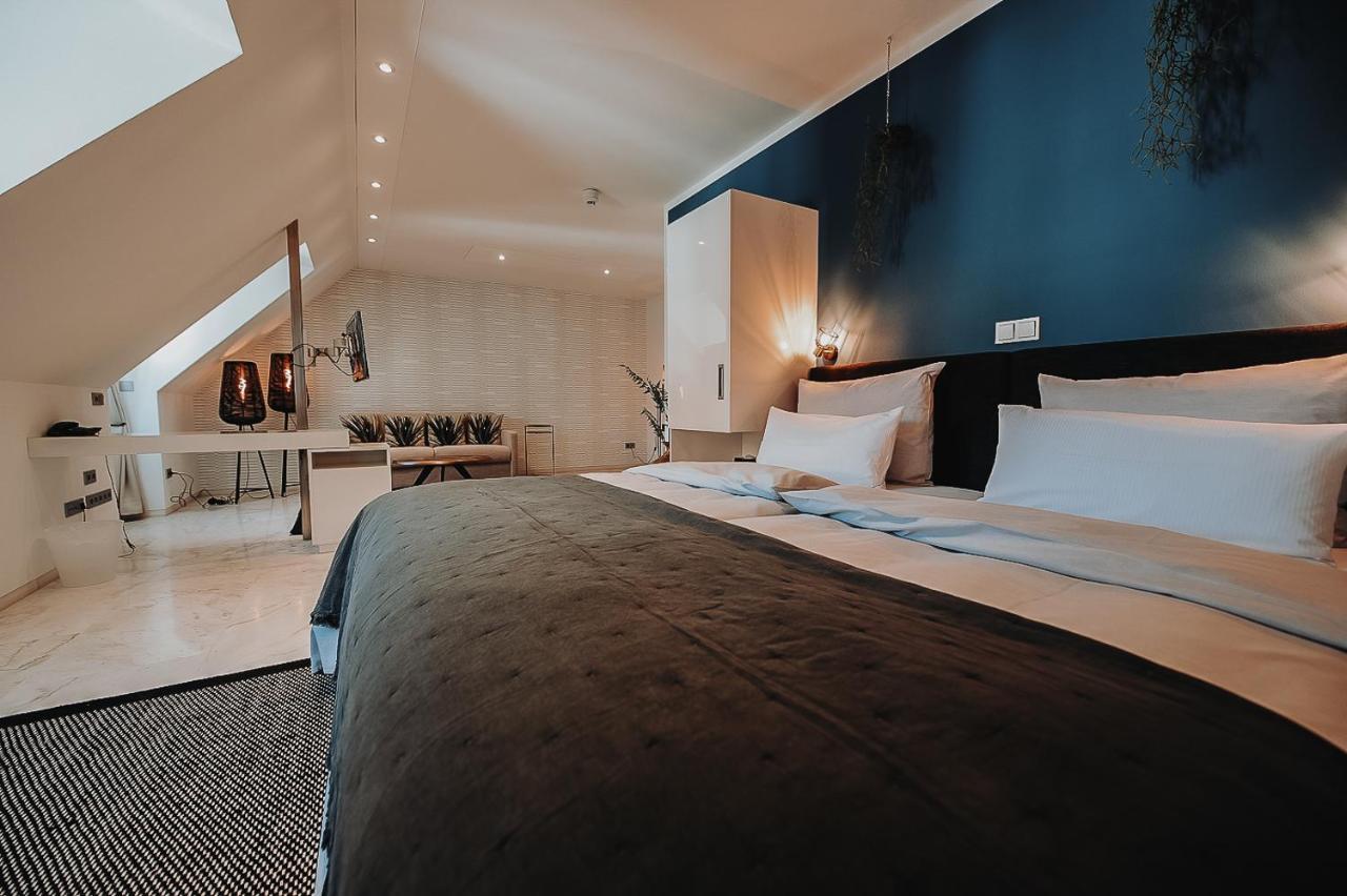 פריכסנשטאדט Hotel Freihof מראה חיצוני תמונה