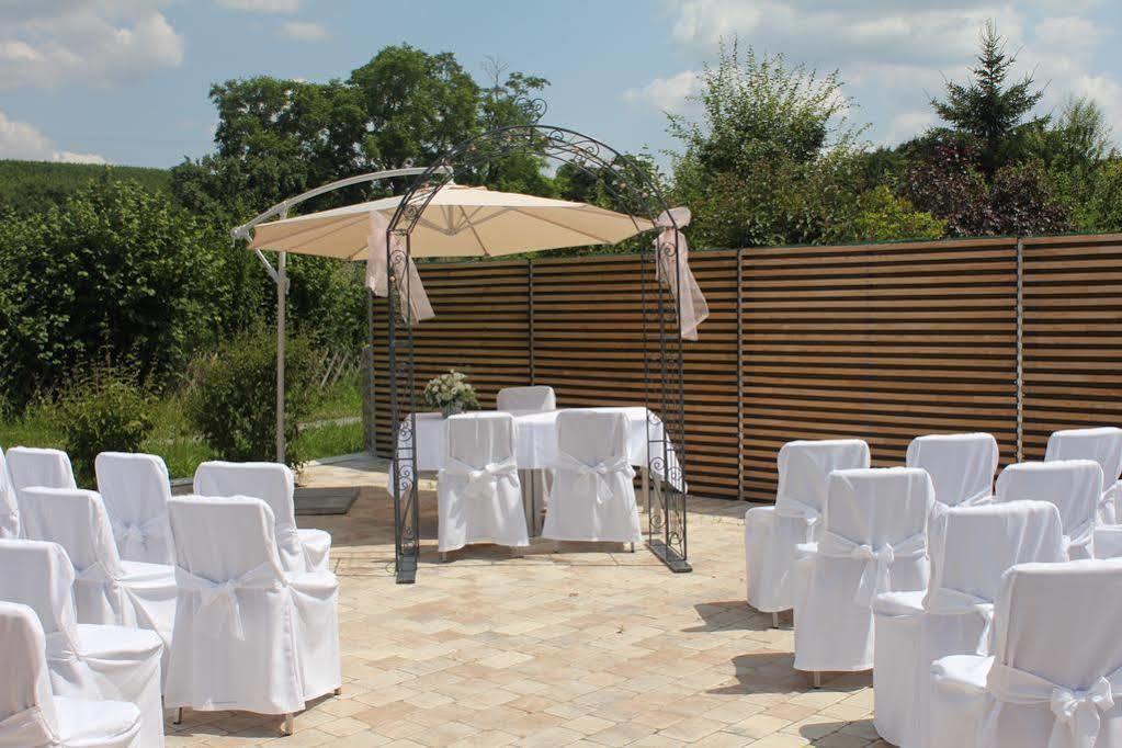 פריכסנשטאדט Hotel Freihof מראה חיצוני תמונה